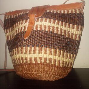 Medium/small Kiondo Kikuyu Kenya Bag